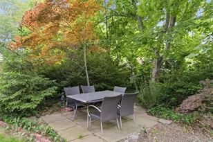 4 Meadowood Ct, Huntington, NY 11743 - Photo 14