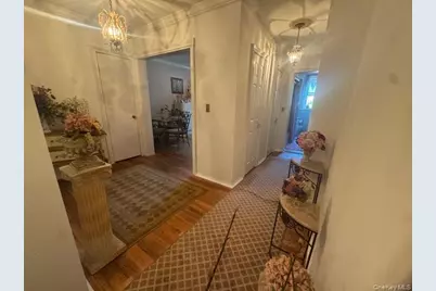 185 Atlantic Avenue #B-10, Lynbrook, NY 11563 - Photo 4