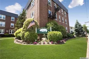 185 Atlantic Ave, Lynbrook, NY 11563 - Photo 2
