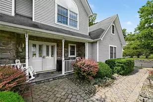 11 Country Hollow, Highland Mills, NY 10930 - Photo 4