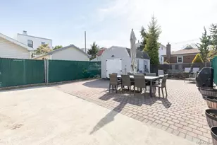 13-32 129th St, College Point, NY 11356 - Photo 4