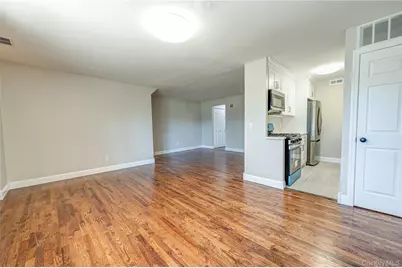 68 Artist Lake Drive, Middle Island, NY 11953 - Photo 4