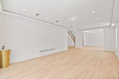 12 Sherman Drive #202, Spring Valley, NY 10977 - Photo 6