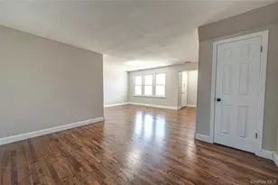 68 Artist Lake Dr, Middle Island, NY 11953 - Photo 10