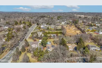 479 Half Hollow Road, Dix Hills, NY 11746 - Photo 32