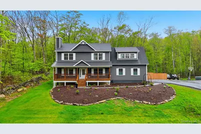 9 School House Road, Middletown, NY 10940 - Photo 2