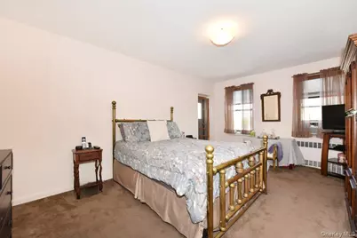 143-50 Hoover Avenue #416, Briarwood, NY 11435 - Photo 12