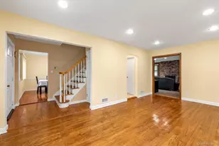 2000 Merrick Ave, Merrick, NY 11566 - Photo 2