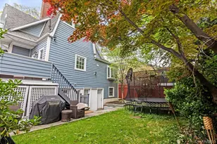 39-11 220th St, Bayside, NY 11361 - Photo 16