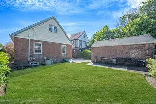 50-06 215th St, Bayside, NY 11364 - Photo 24