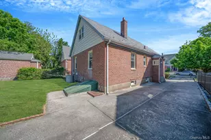 50-06 215th St, Bayside, NY 11364 - Photo 26