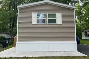 15 Holly Ct, Bloomingburg, NY 12721 - Photo 12
