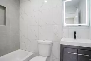 1148 E 211th St, Bronx, NY 10469 - Photo 22