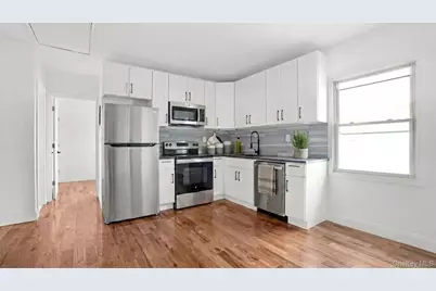 1148 E 211th Street, Bronx, NY 10469 - Photo 4