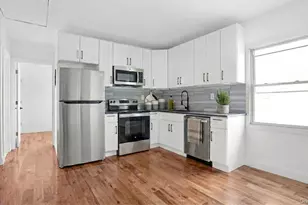 1148 E 211th St, Bronx, NY 10469 - Photo 4