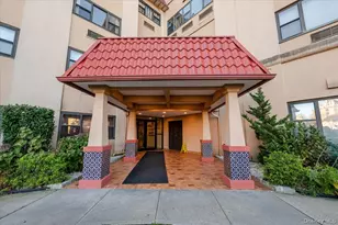 185 W Park Ave, Long Beach, NY 11561 - Photo 2
