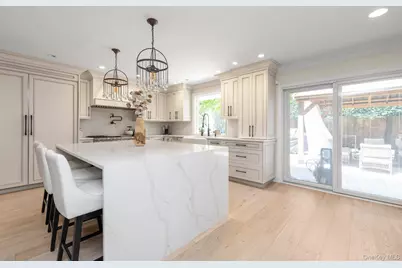 33 Nancy Boulevard, Merrick, NY 11566 - Photo 8