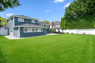 126 Henry St, Massapequa, NY 11758 - Photo 30