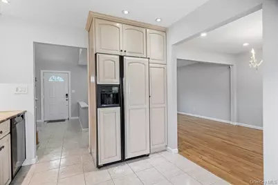 126 Henry Street, Massapequa, NY 11758 - Photo 14