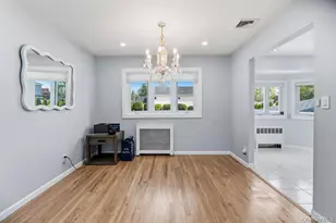126 Henry St, Massapequa, NY 11758 - Photo 10