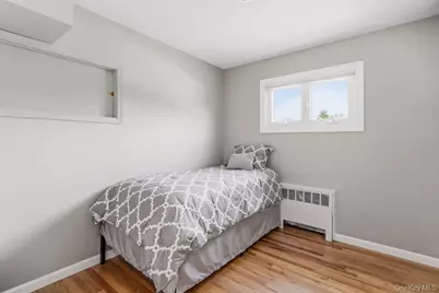 126 Henry Street, Massapequa, NY 11758 - Photo 18