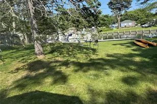 18 Shinnecock Rd, Hampton Bays, NY 11946 - Photo 4