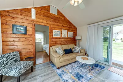 18 Shinnecock Road #2, Hampton Bays, NY 11946 - Photo 1