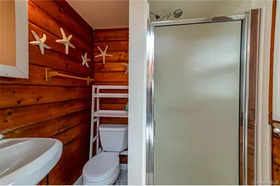 18 Shinnecock Road #2, Hampton Bays, NY 11946 - Photo 6
