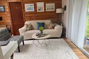 18 Shinnecock Rd, Hampton Bays, NY 11946 - Photo 2