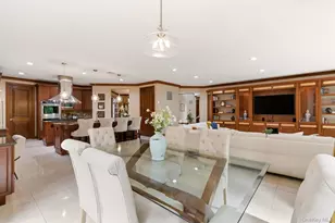 3 Olde Hamlet Dr, Jericho, NY 11753 - Photo 18