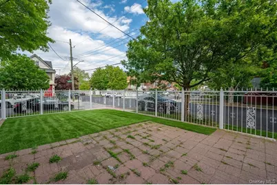 2739 Lawton Avenue, Bronx, NY 10465 - Photo 36