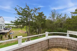 14 Beach Plum Ln, Nissequogue, NY 11780 - Photo 2