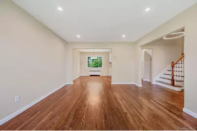 1076 Northgate Court, Uniondale, NY 11553 - Photo 10
