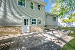 1076 Northgate Ct, Uniondale, NY 11553 - Photo 6