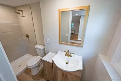 1076 Northgate Court, Uniondale, NY 11553 - Photo 20