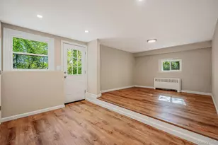 1076 Northgate Ct, Uniondale, NY 11553 - Photo 16