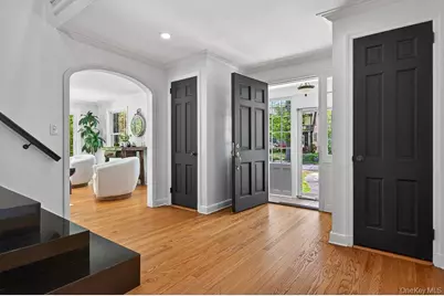 91 Central Parkway, Mount Vernon, NY 10552 - Photo 2