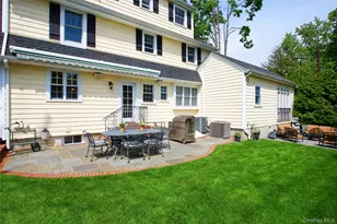 146 Onderdonk Ave, Manhasset, NY 11030 - Photo 38
