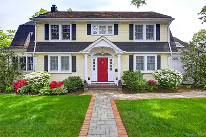 146 Onderdonk Avenue, Manhasset, NY 11030 - Photo 1