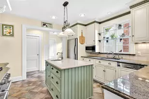 146 Onderdonk Ave, Manhasset, NY 11030 - Photo 18