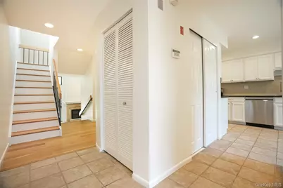 14 James Court, Port Chester, NY 10573 - Photo 2