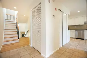 14 James Ct, Port Chester, NY 10573 - Photo 2