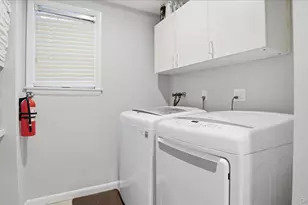 20 Stuart Ct, Hampton Bays, NY 11946 - Photo 28