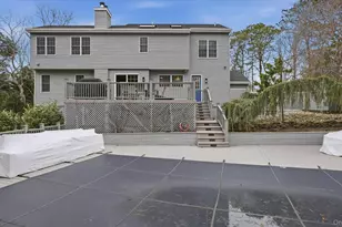 20 Stuart Ct, Hampton Bays, NY 11946 - Photo 6