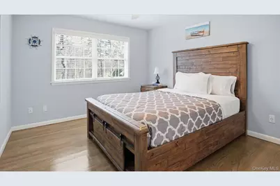 20 Stuart Court, Hampton Bays, NY 11946 - Photo 30