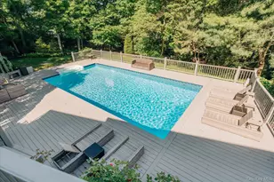 20 Stuart Ct, Hampton Bays, NY 11946 - Photo 38