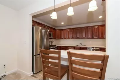 79 Leeward Court, Port Jefferson, NY 11777 - Photo 6