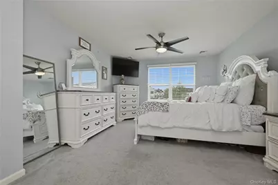 32 Weatherby Lane #32, Central Islip, NY 11722 - Photo 16