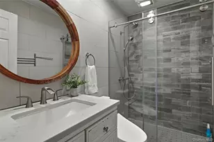 152 Collins Ave, Williston Park, NY 11596 - Photo 12