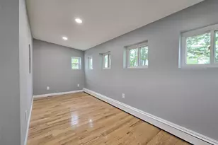 40 Aster Ave, Holtsville, NY 11742 - Photo 6